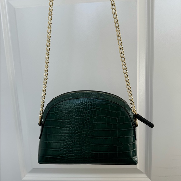 Forever 21 Handbags - Forever 21 Dark Green Croc-Embossed Crossbody Bag